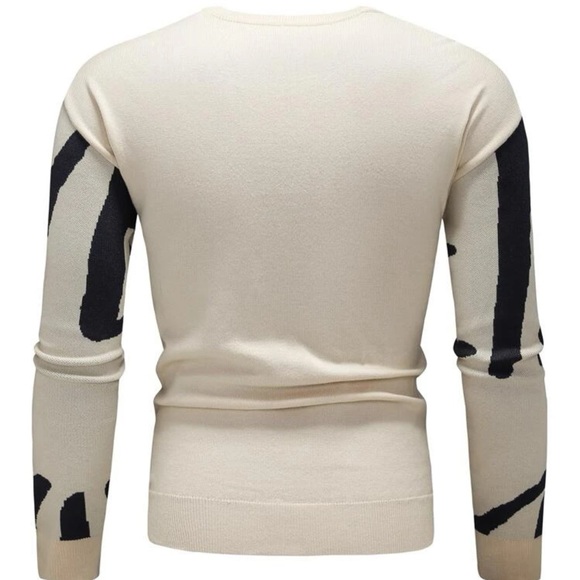 Casual Sweater - Picture 4 of 4